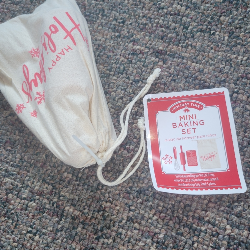 Mini baking set by holiday time